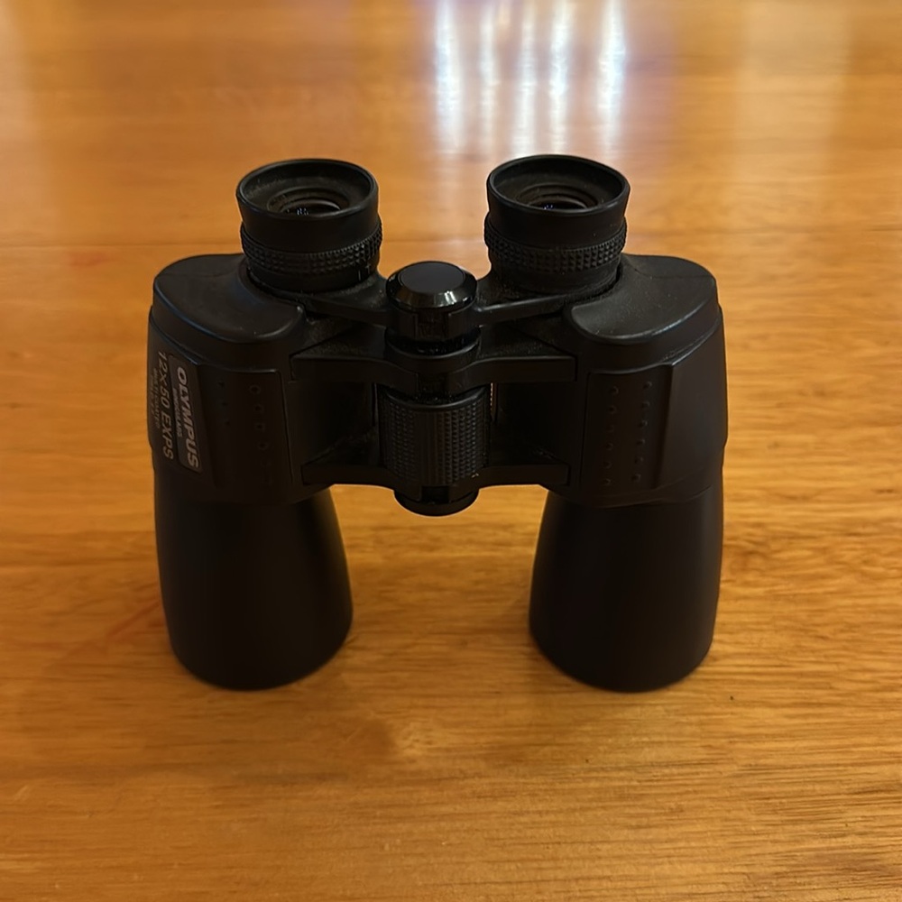 Olympus 12x50 EXPS Black Binoculars - Picture 2 of 4